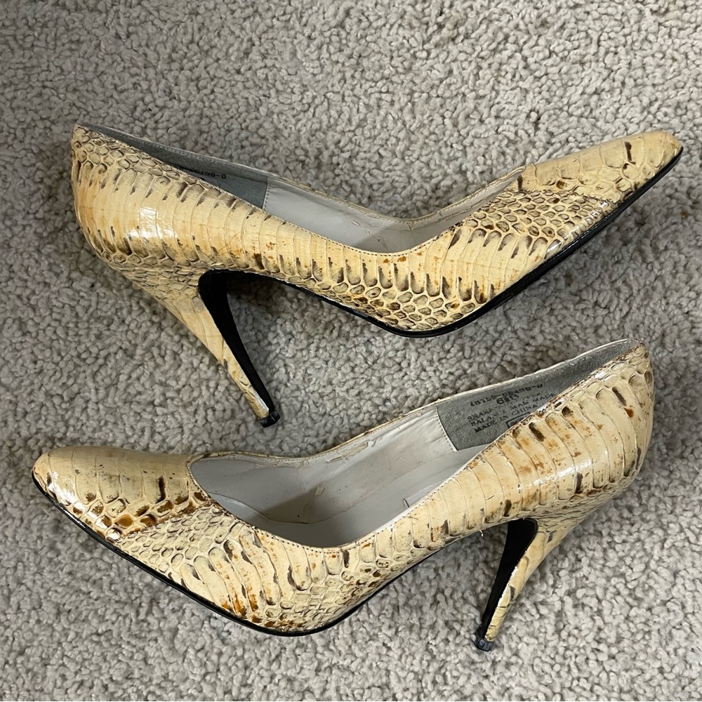 Women's VINTAGE 80's WILD PAIR Natural SNAKESKIN High SPIKE Heel PUMPS Shoes 6.5